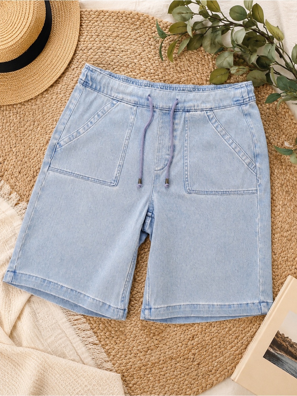 Northern Reflections Knit Denim Bermuda Shorts Light Wash Pull-On Medium